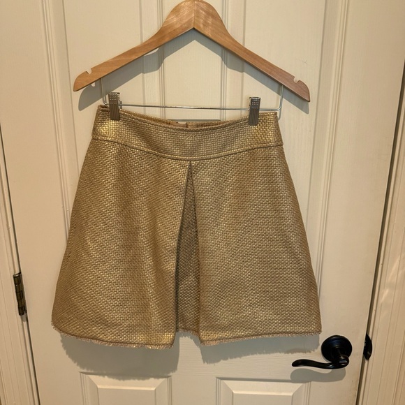 Banana Republic Dresses & Skirts - Banana Republic Gold Shimmer Mini Skirt